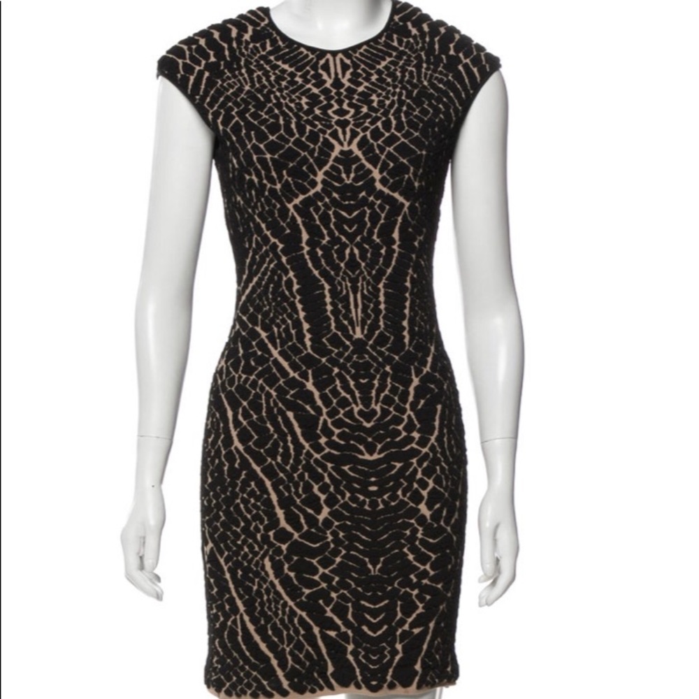 RVN dress with bateau neck and abstract print